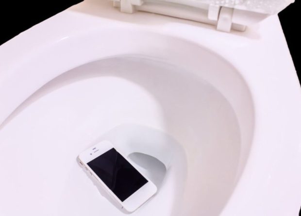 Người dùng chia sẻ cách thông bồn cầu tắc chỉ với 5.000 đồng, liệu có hiệu quả không?-2