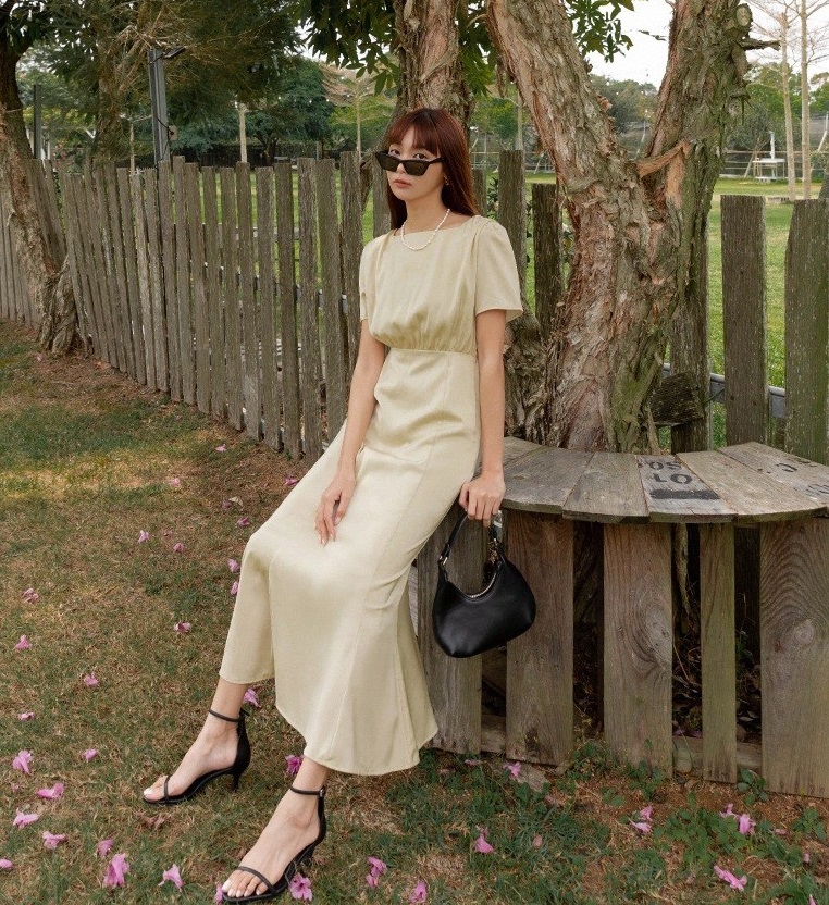 4 cách diện váy với sandal siêu sang và tôn dáng-9