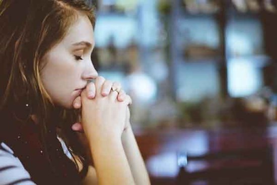 Ngủ qua đêm ở nhà vợ cũ, bạn trai tôi vẫn thấy 