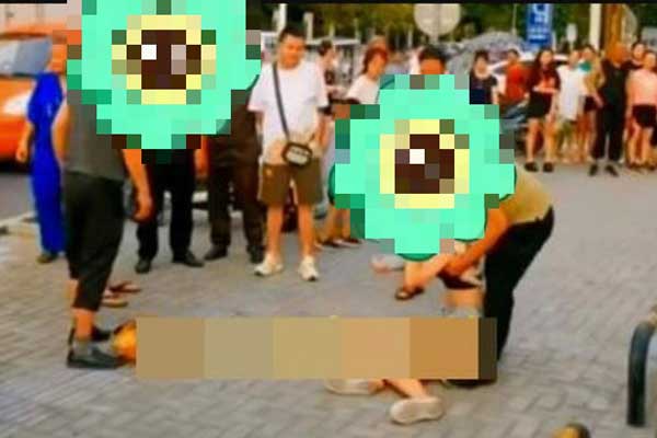 Bố đánh ghen giúp con trai không ngờ sự thật lại bẽ bàng hơn ông nghĩ-1