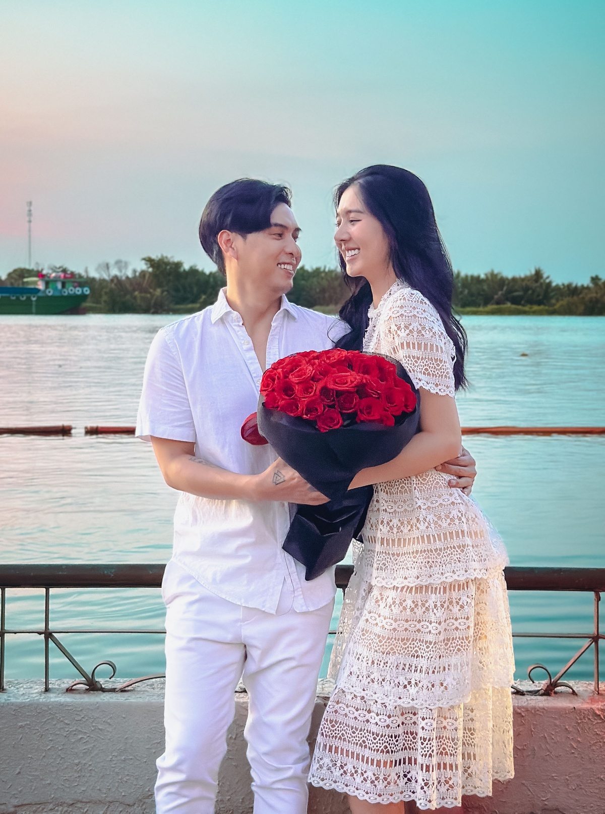 Hồ Quang Hiếu cầu hôn bạn gái sau 3 tháng hẹn hò-1