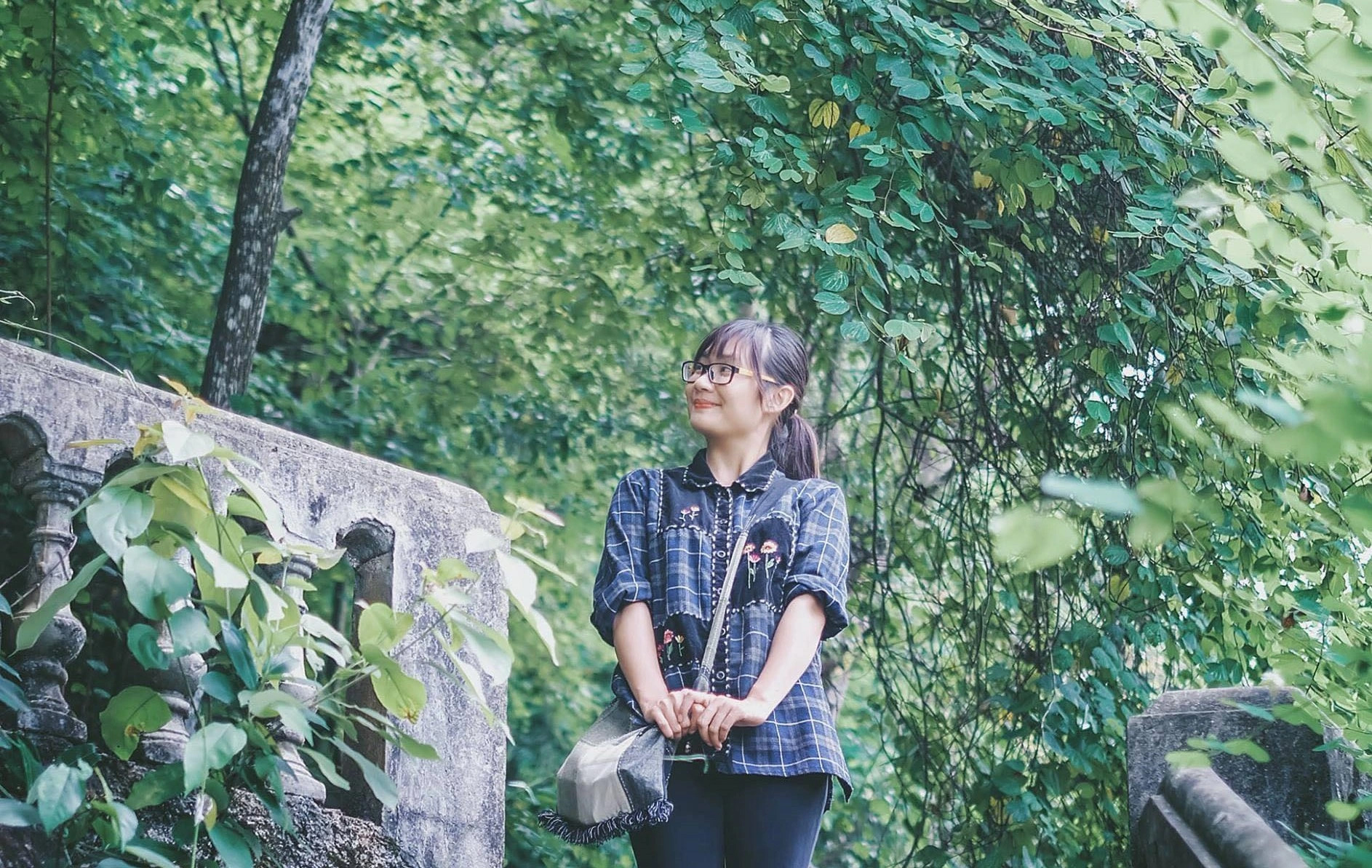 Bị hội nữ sinh sành điệu bắt nạt, cô độc vì không một ai bênh vực-3