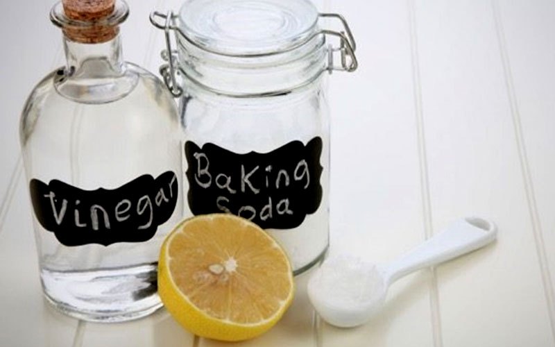 Làm sạch bình hoa, chai lọ nhanh chóng chỉ với các nguyên liệu sẵn có-4