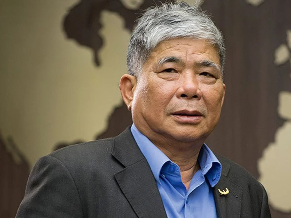 Mức thù lao gây bất ngờ của đại gia điếu cày Lê Thanh Thản khi làm sếp doanh nghiệp nổi tiếng tại Nghệ An-3