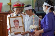 'Anh hãy nghỉ đi, nhiệm vụ có đồng đội anh thay thế, phụng dưỡng cha mẹ đã có em và anh chị'
