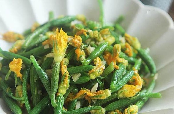 Cứ tưởng quả này to mới ăn được, ai ngờ lúc bé tí đem xào được món chống lão hoá, tăng miễn dịch-8