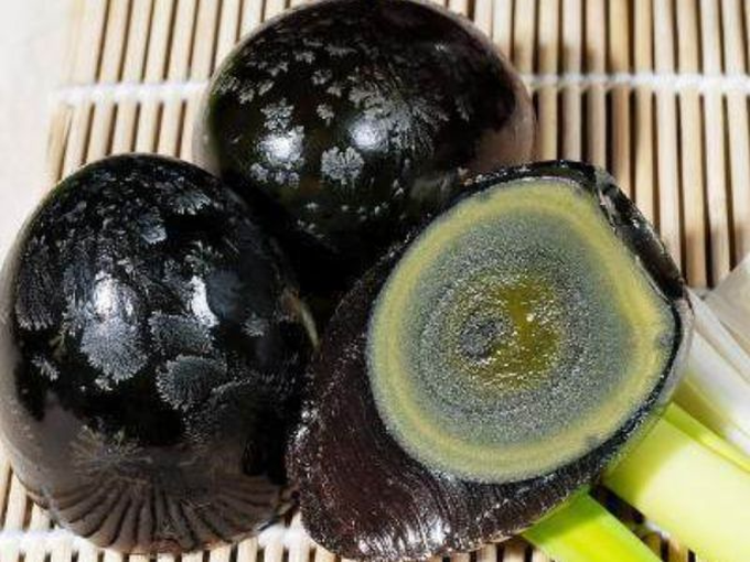 Bịt mũi uống món cà phê trứng thối gây sốt, không phải ai cũng dám thử-3