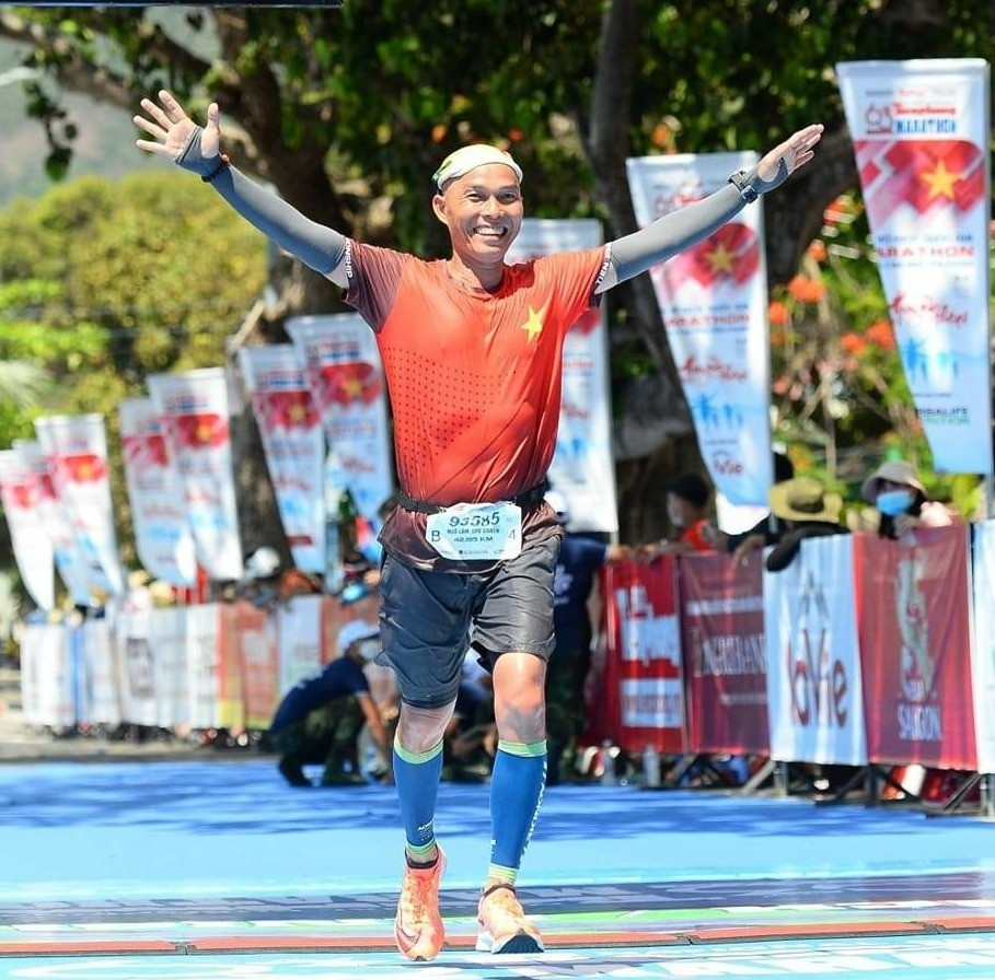Bị ung thư máu vẫn hoàn thành marathon 70km: Thần chết cũng phải chào thua tôi-3