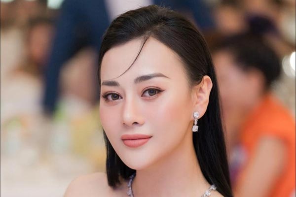 Ứng xử trong vụ Phương Oanh và Shark Bình bị chụp lén thân mật-5