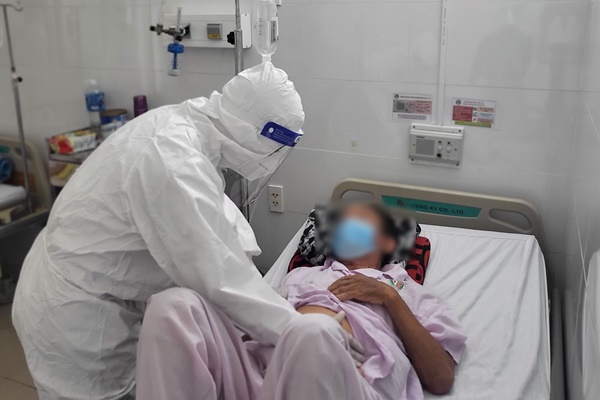 Bệnh viện Chợ Rẫy ghi nhận một ca tử vong liên quan đến Covid-19-1
