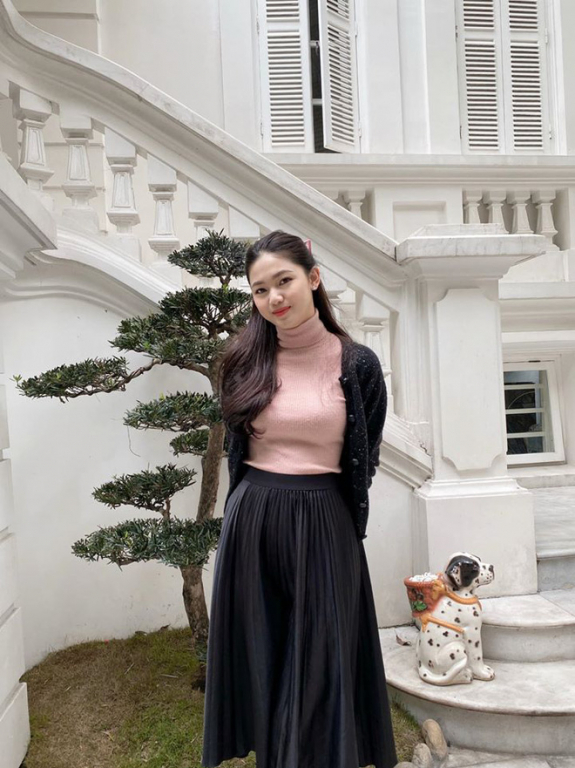 Cận cảnh biệt thự cung điện của Á hậu vừa được chồng đại gia tổ chức sinh nhật rực rỡ như đám cưới-3