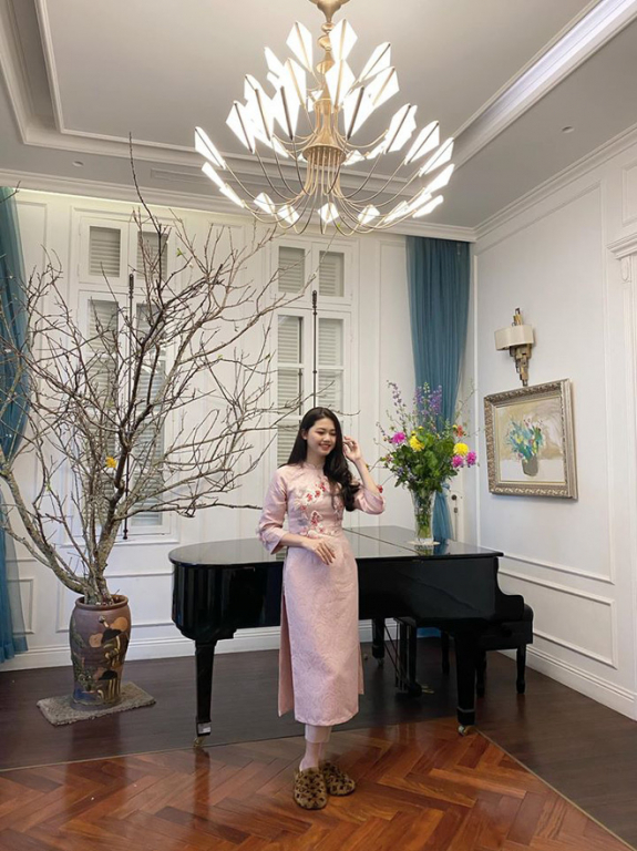 Cận cảnh biệt thự cung điện của Á hậu vừa được chồng đại gia tổ chức sinh nhật rực rỡ như đám cưới-17