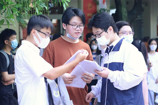Hà Nội yêu cầu xử lý nghiêm việc ép học sinh không thi vào lớp 10-1