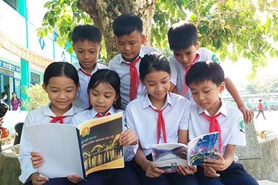 Lạ lùng việc học sinh vi phạm nội quy phải đọc sách, viết cảm nghĩ