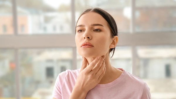 Bác sĩ chuyên khoa giải đáp cường giáp có thể trở thành ung thư không? và dấu hiệu bệnh mọi người nên biết-2