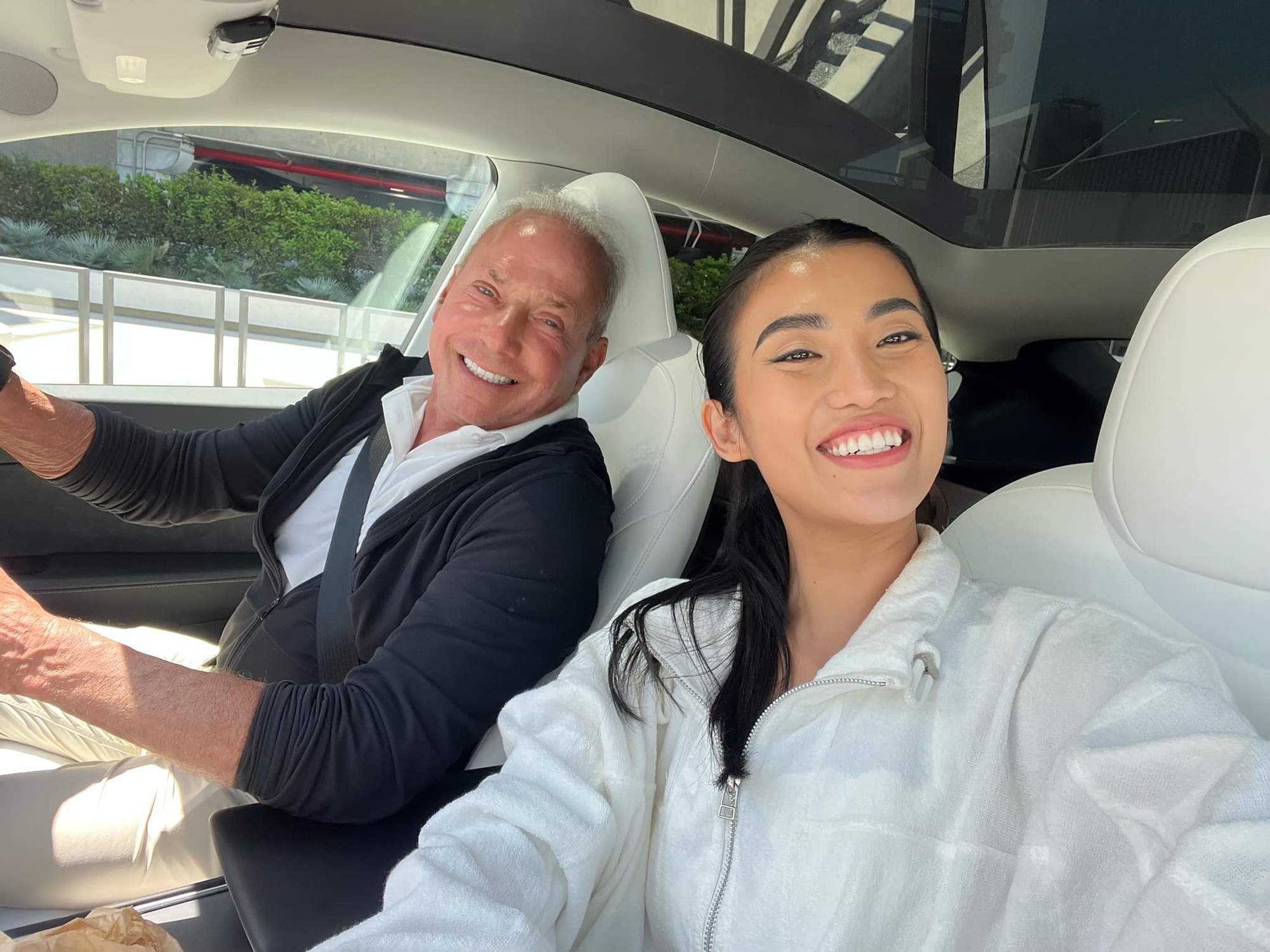 Cô gái Việt 26 tuổi tiết lộ chuyện tái hợp với tỷ phú Mỹ 72 tuổi, nói thẳng quan điểm về vấn đề kết hôn-7