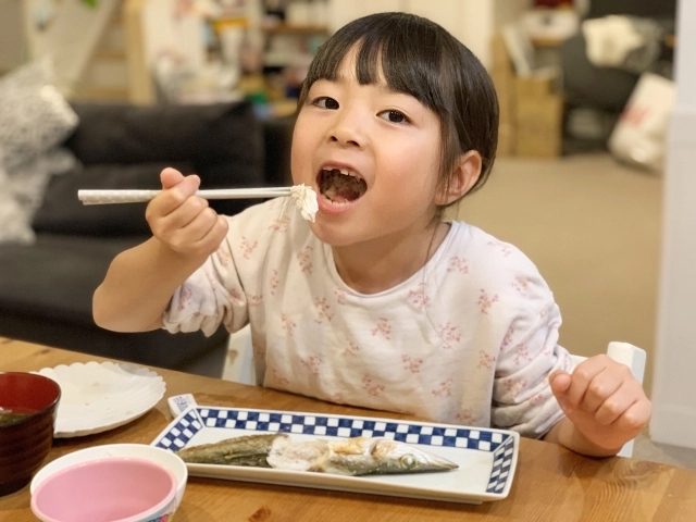 4 món giúp tăng cường trí thông minh luôn có trong thực đơn mẹ Nhật nấu cho con mỗi ngày-1