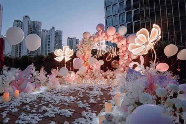 Cả nhà ngỡ ngàng với kế hoạch kỉ niệm 10 năm ngày cưới của anh rể-2