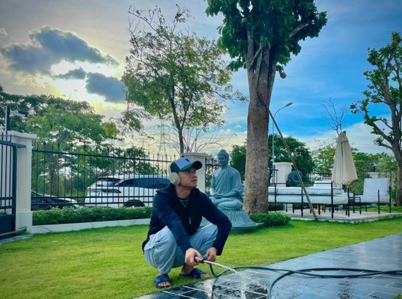 Quốc Trường giàu có sống độc thân trong biệt thự 40 tỷ, vật dụng căn bếp khiến ai cũng muốn được sở hữu-10