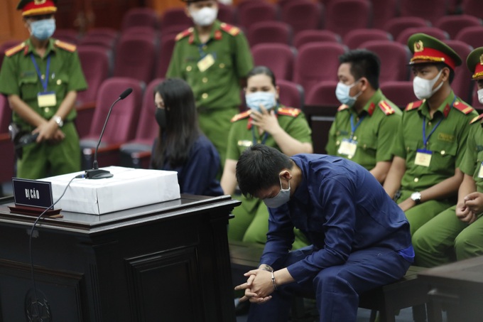 Nguyễn Kim Trung Thái đồng ý để người tình nhốt con vào chuồng chó-3