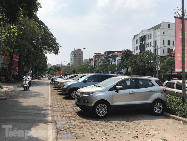 Dịch vụ thuê xe tự lái tăng giá dịp nghỉ lễ-1