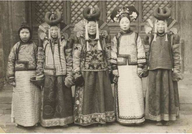 Bất ngờ với những bức ảnh lột tả chân thực nhan sắc phi tần cuối Thanh triều-7