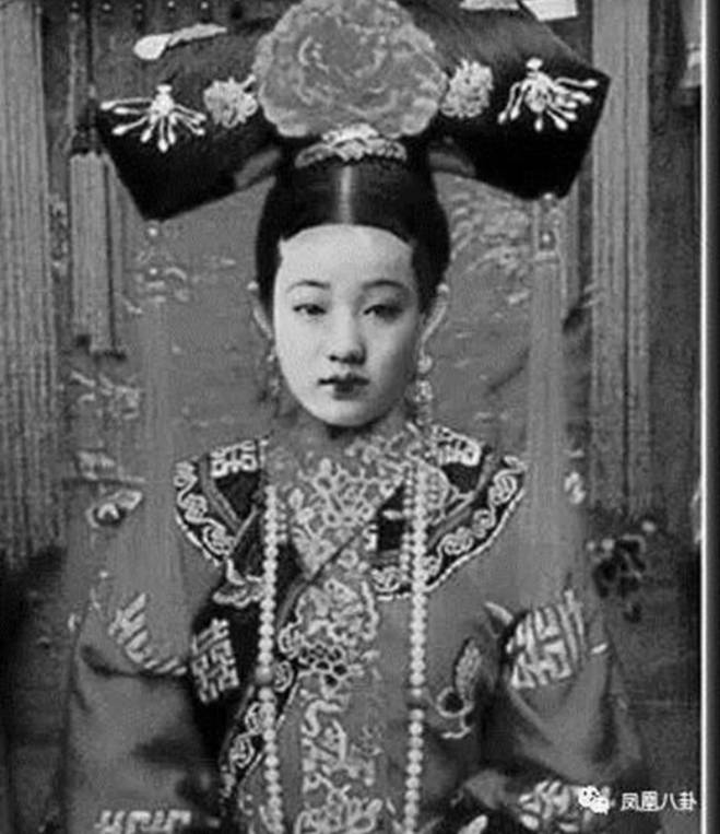 Bất ngờ với những bức ảnh lột tả chân thực nhan sắc phi tần cuối Thanh triều-10