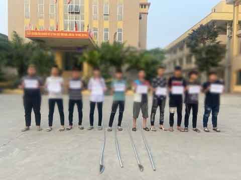 Nhóm thanh niên chém nhầm người đi đường-1