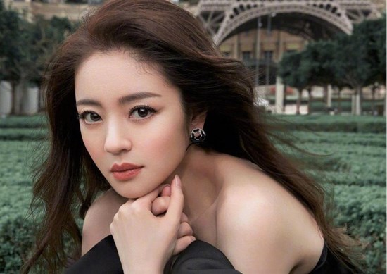 Mong muốn duy nhất của An Dĩ Hiên sau khi chồng tỷ phú lĩnh án 14 năm tù