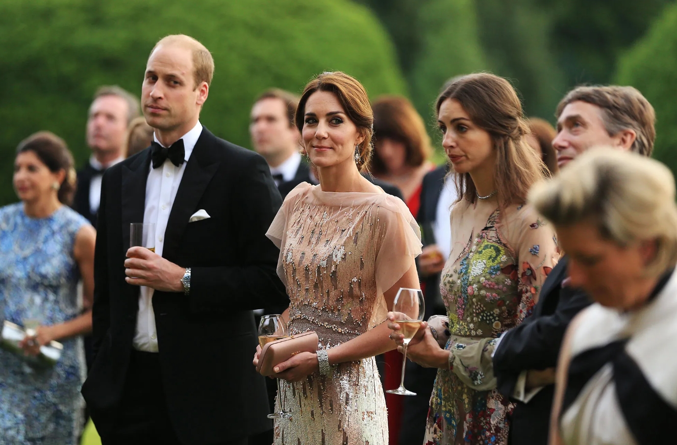 Tiểu tam tin đồn của William được mời đến lễ đăng quang của Vua Charles, Kate phản ứng ra sao?-4