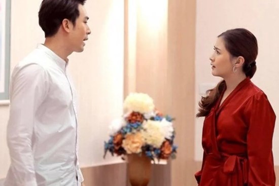 Chú rể lương 30 triệu mà chỉ chi 5 triệu cho việc thuê váy cưới và trang điểm