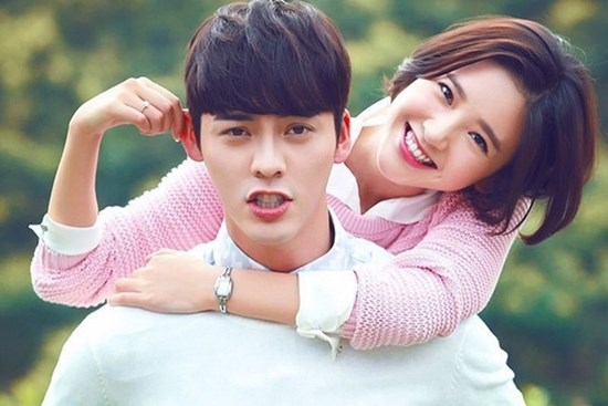 Tử vi 12 con giáp ngày 30/4: Dậu rạn nứt tình cảm, Mùi hạnh phúc