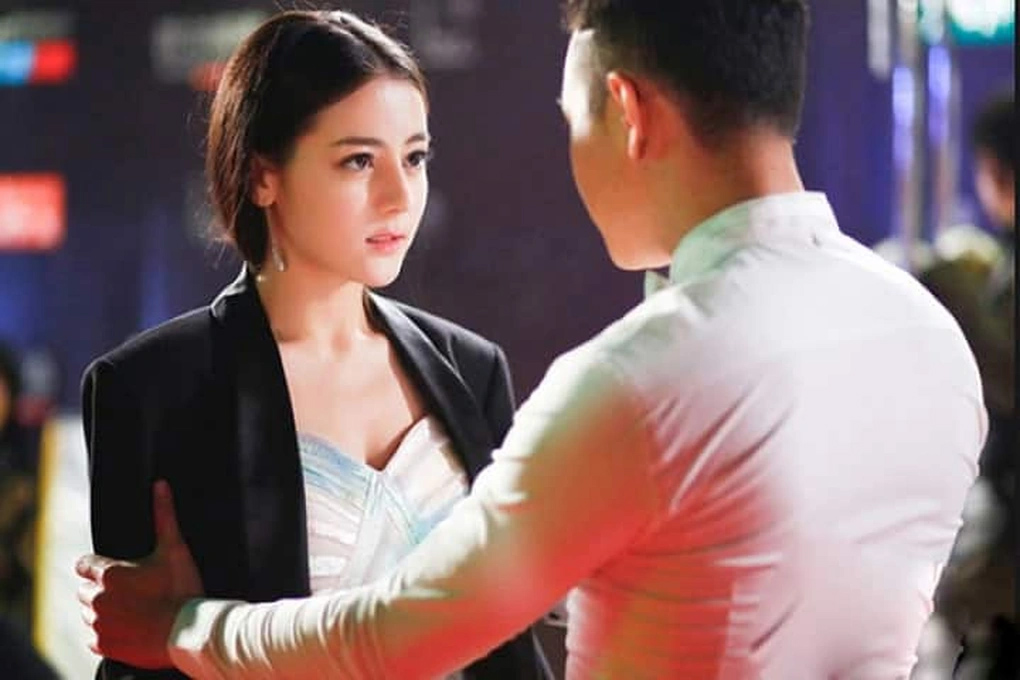 Lén lút sinh con cho giám đốc, cứ dịp nghỉ lễ tôi lại muốn đòi danh phận-1