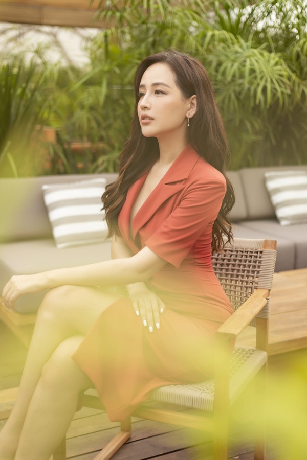 Mai Phương Thúy khoe sắc vóc gợi cảm, nói gì về tin đồn bí mật sinh con?-8