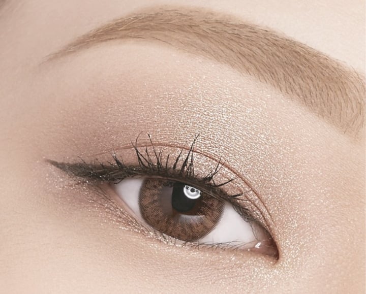 Các kiểu trang điểm khi mặc áo dài giúp bạn đẹp không tì vết-2