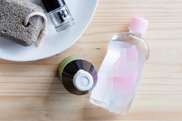 4 mẹo dọn dẹp nhà vệ sinh độc lạ nhưng hiệu quả bất ngờ-3