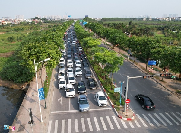 Trở lại Hà Nội sớm 2 ngày, người dân vẫn không thoát cảnh ùn tắc-12