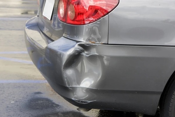 Xuống xe không nói với chồng, vợ chết thảm-1