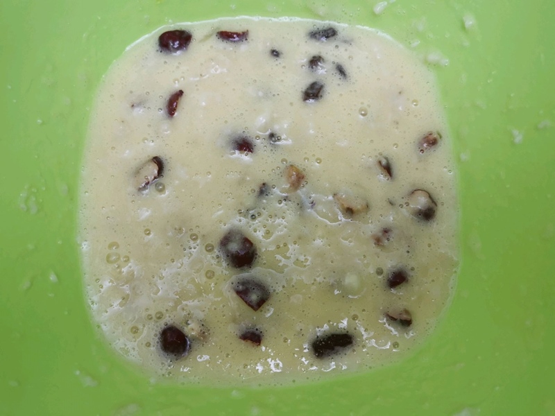 Nghỉ lễ làm món bánh chuối xốp mềm thơm ngon-3