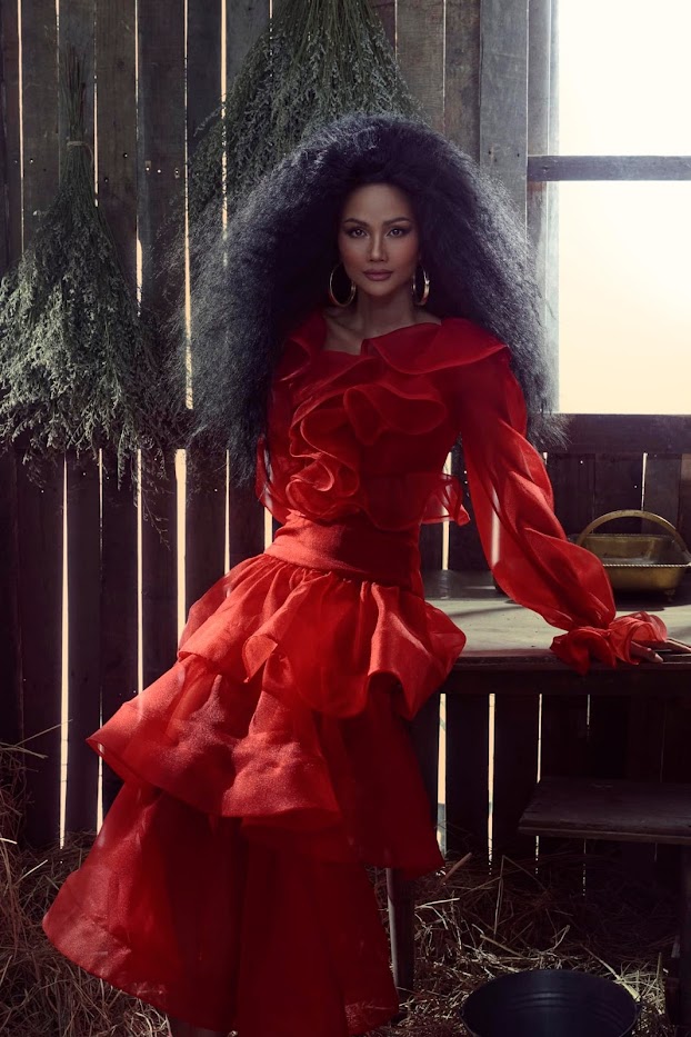 H’Hen Niê nói gì khi bị chỉ trích không thân thiện?-2