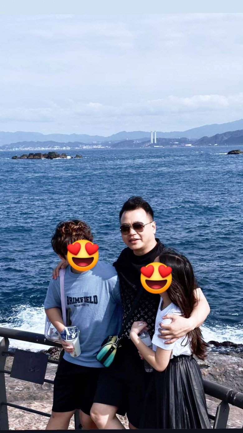 Shark Bình khoe ảnh vi vu cùng 2 con, Phương Oanh lập tức check-in cùng địa điểm-1