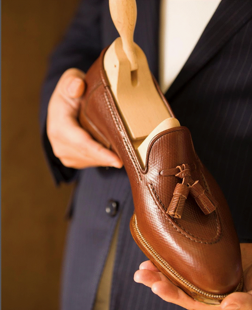 Kỹ sư IT bán giày tự đóng với giá lên tới 600 triệu đồng/ đôi, khách chờ hơn 1 năm mới có-9