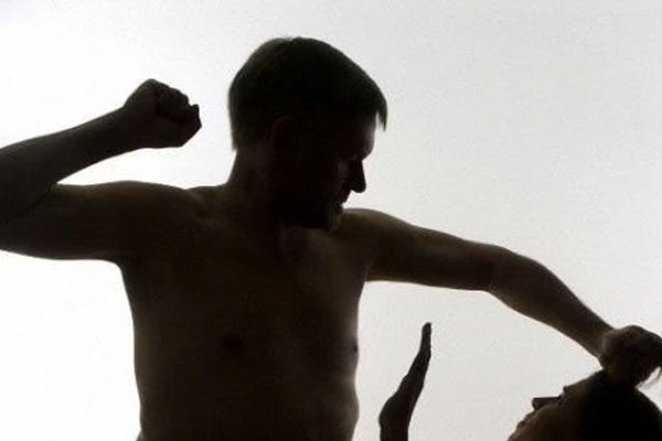 Cứu nam sinh 14 tuổi muốn nhảy từ tầng 8 chung cư ở Hà Nội-4