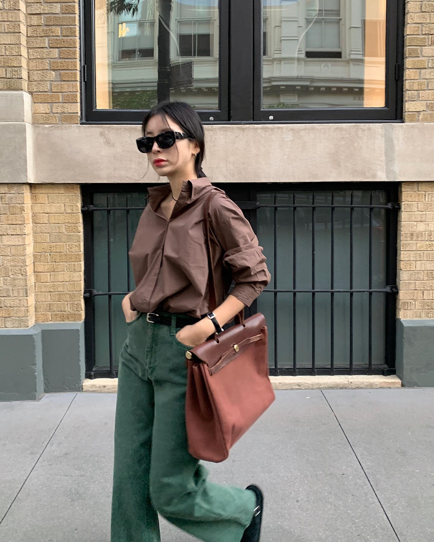 Muốn theo đuổi xu hướng quiet luxury, bạn hãy sắm 6 món thời trang-12