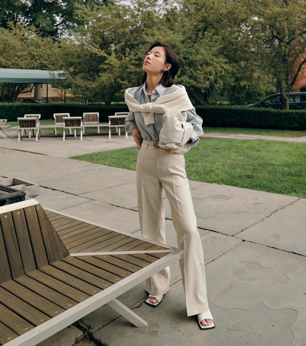 Muốn theo đuổi xu hướng quiet luxury, bạn hãy sắm 6 món thời trang-13