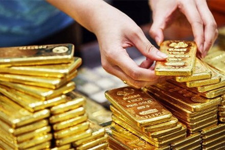 Giá vàng hôm nay 3/5: Thông tin gì khiến giá vàng tăng vọt sau một đêm?
