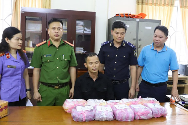 Truy nã nghi phạm vận chuyển 7 kg ma túy-2