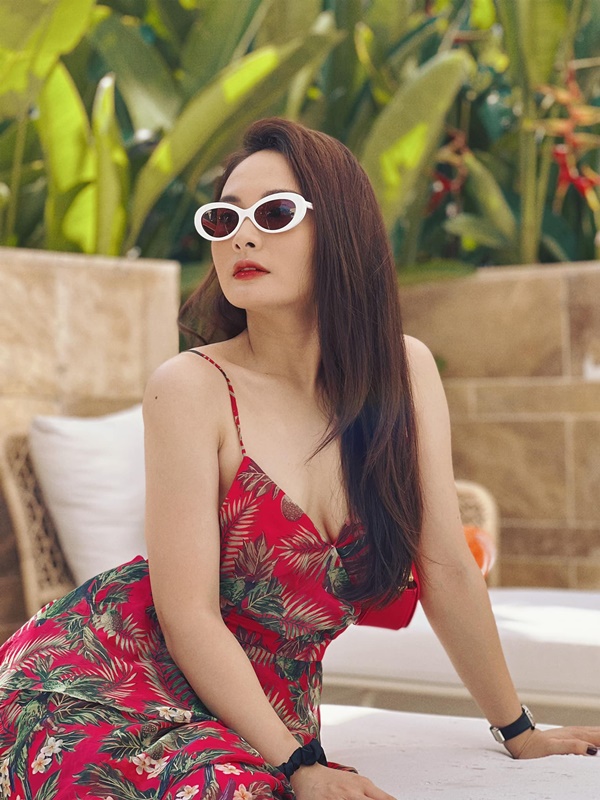 Diễn viên Bảo Thanh diện áo tắm khoe đường cong nuột nà-7