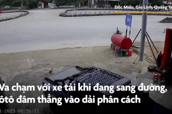 Hiện trường vụ nổ lốp xe tải trên cao tốc La Sơn - Túy Loan-1