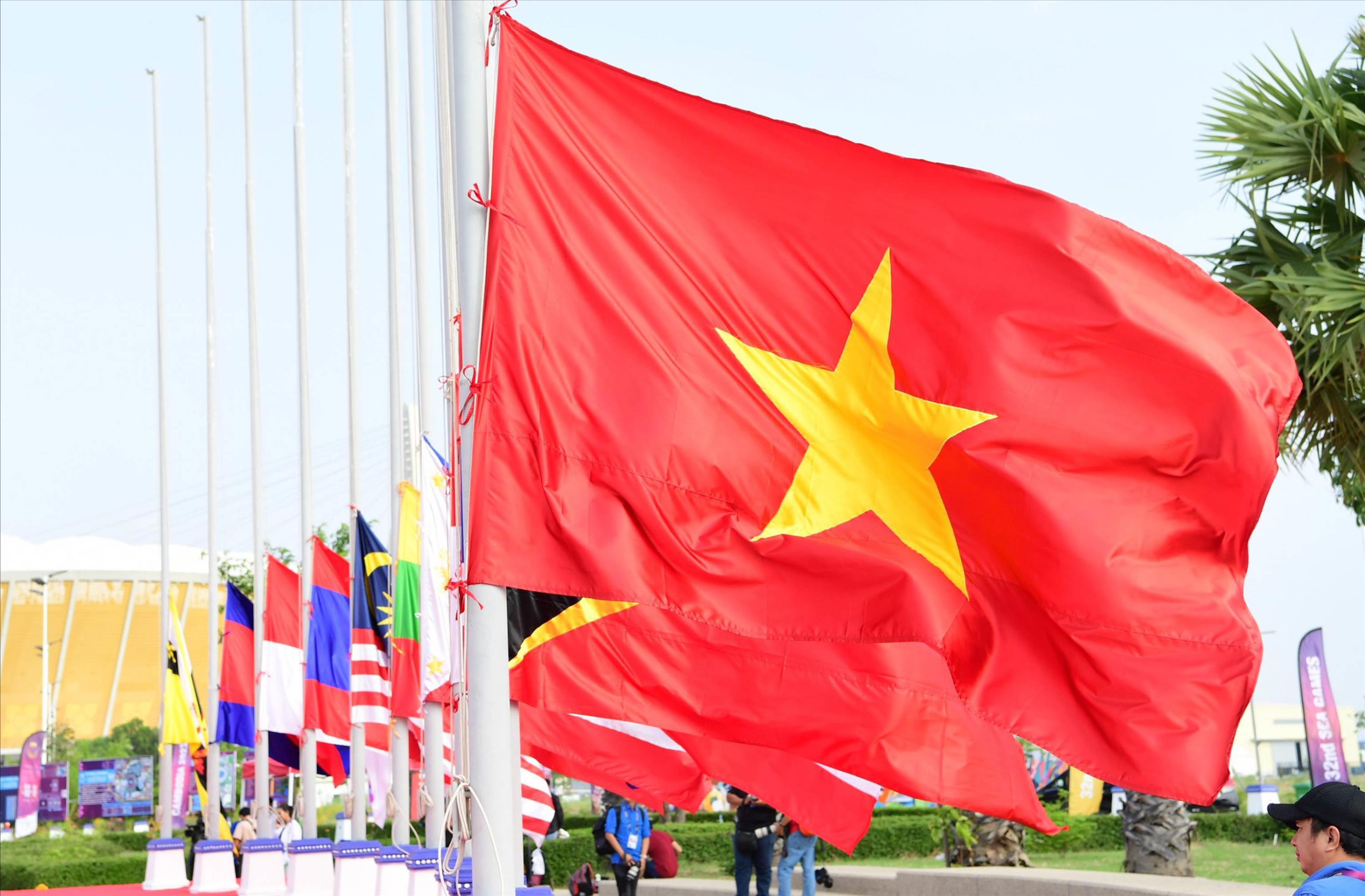 Đại quân đoàn TTVN sang Campuchia, cờ Việt Nam tung bay tại SEA Games 32-8
